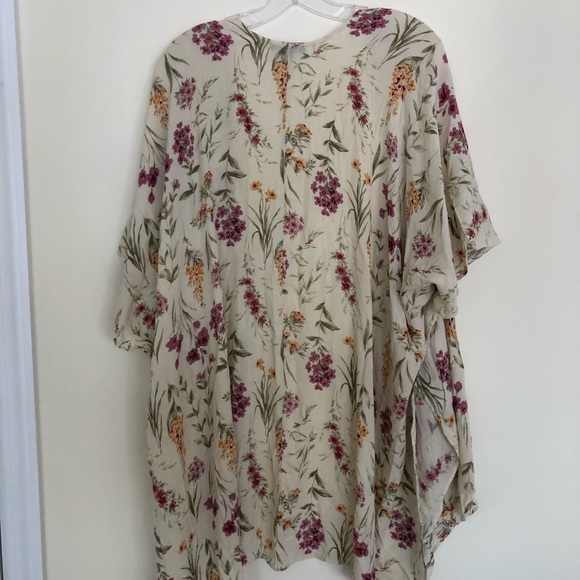 American Eagle Outfitters Floral Print Kimono - Picture 2 of 4